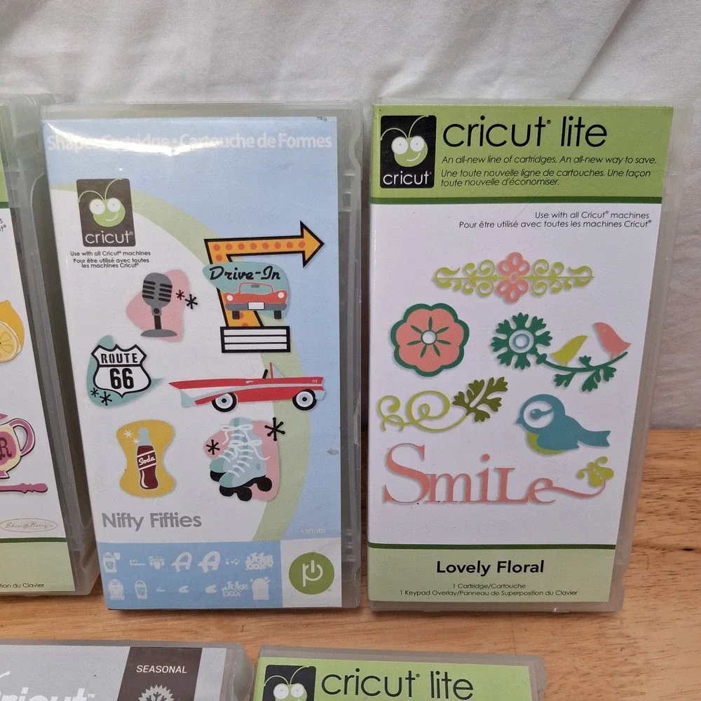 Lot of 5 Cricut Cartridges Keyboards & Booklets Missing 1 Book Crafting DIY